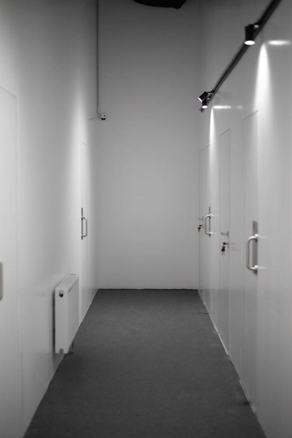 Capsule Hotel Constellation 91 Lviv Bagian luar foto