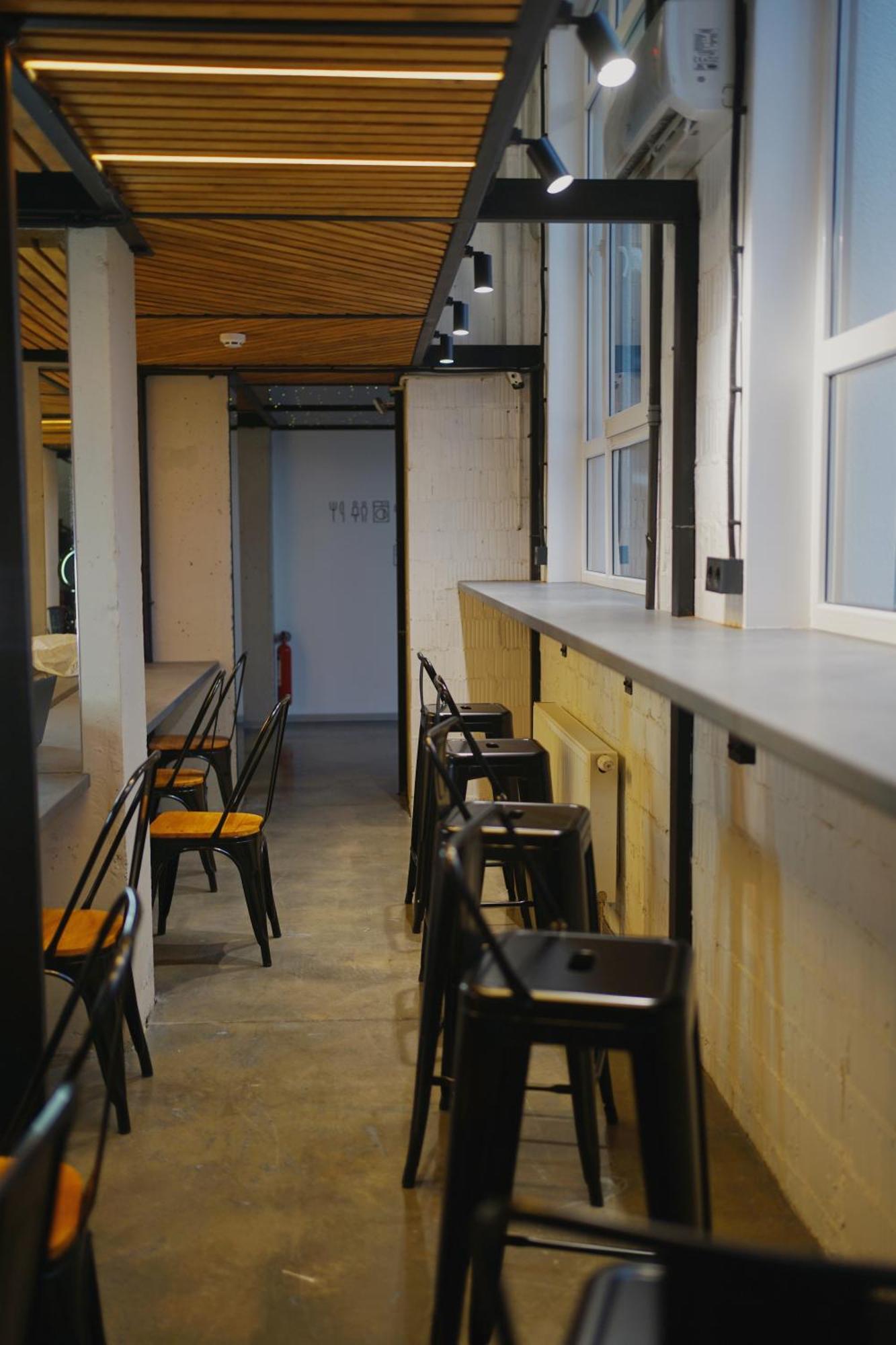 Capsule Hotel Constellation 91 Lviv Bagian luar foto